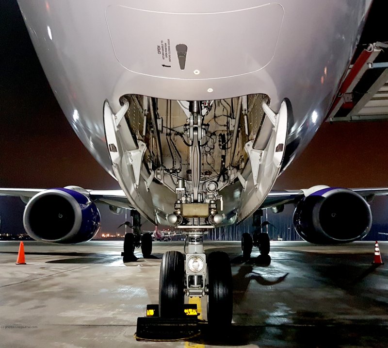 Boeing 737 1000 крен