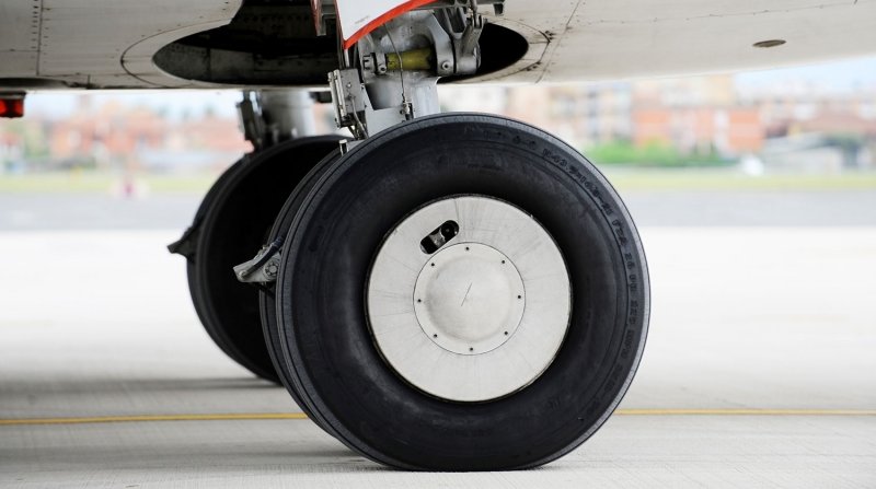 Передняя опора шасси самолета ATR 72