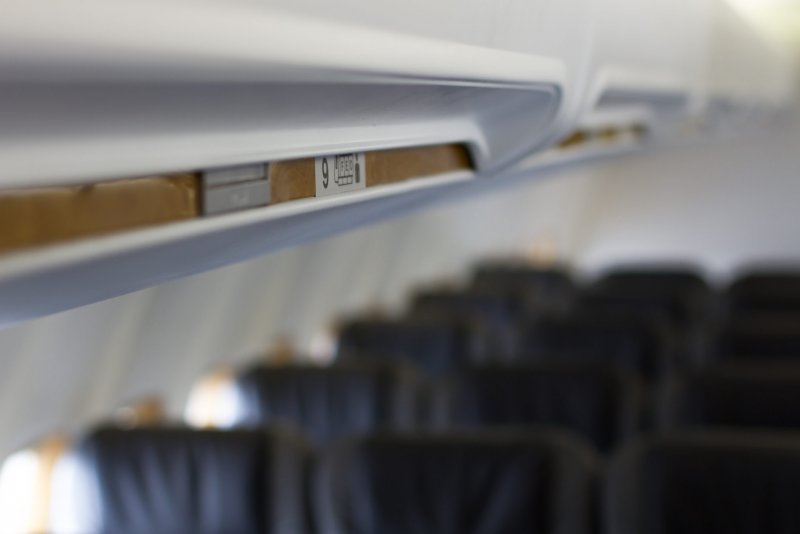 Боинг 737-400 ЮТЭЙР У иллюминатора