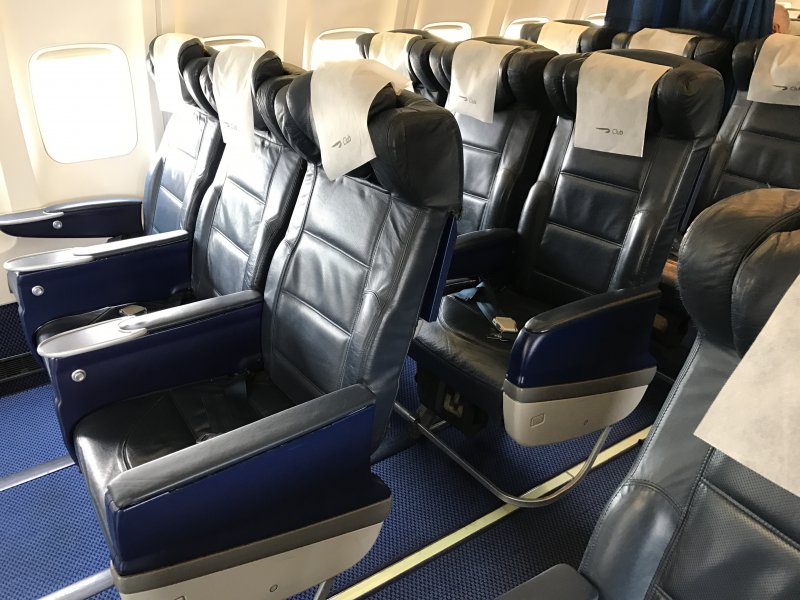 Boeing 737-400 салон UTAIR