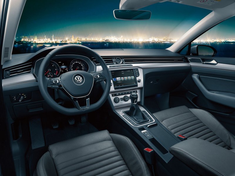 Volkswagen Passat b8 салон