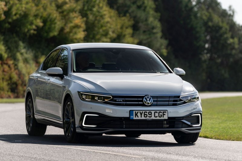 Volkswagen Passat r line 2020