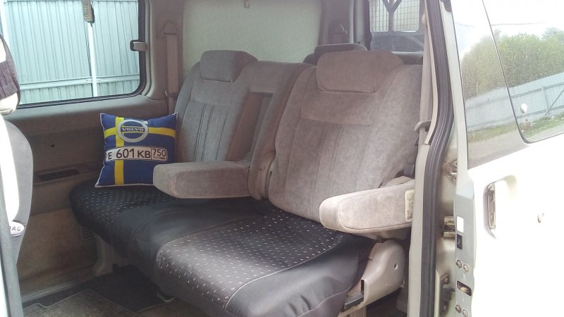 Mazda Bongo 2001 салон