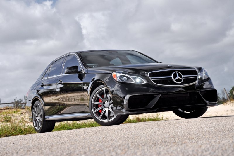 Mercedes Benz e63 AMG