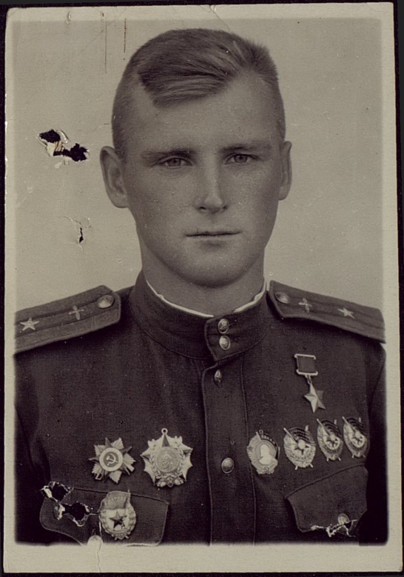 Амет Хан Султан награды