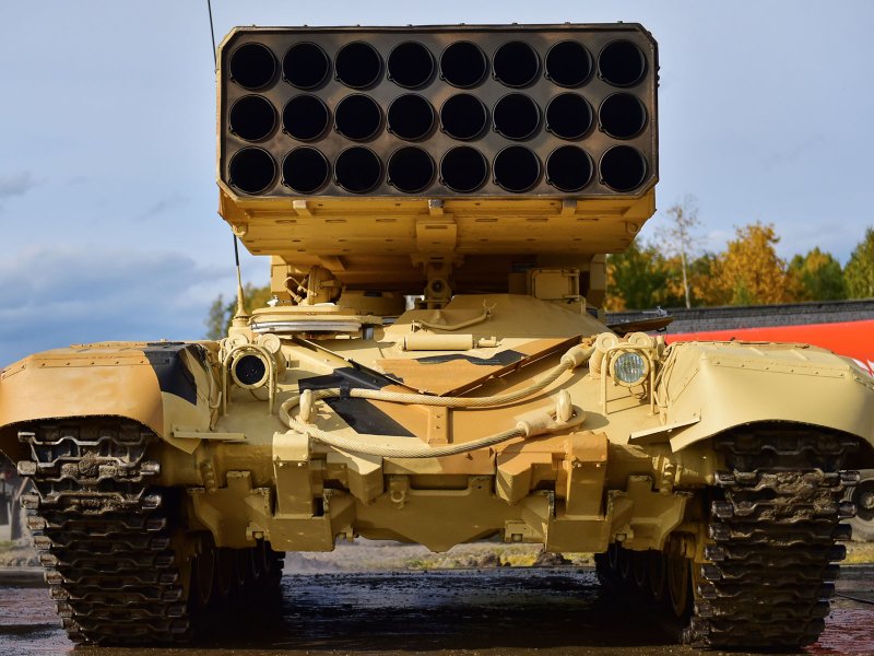 Тяжелая Огненная система ТОС-1а Солнцепек