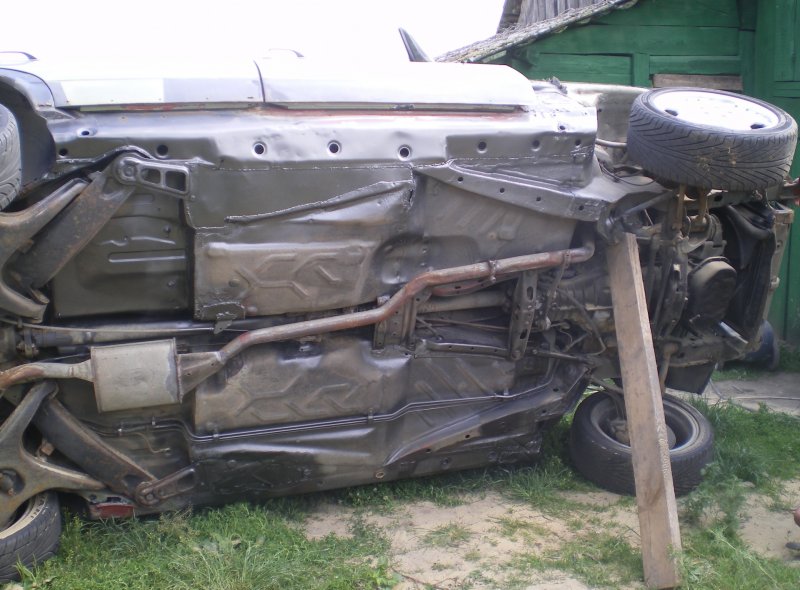 Днище на Мерседес w123