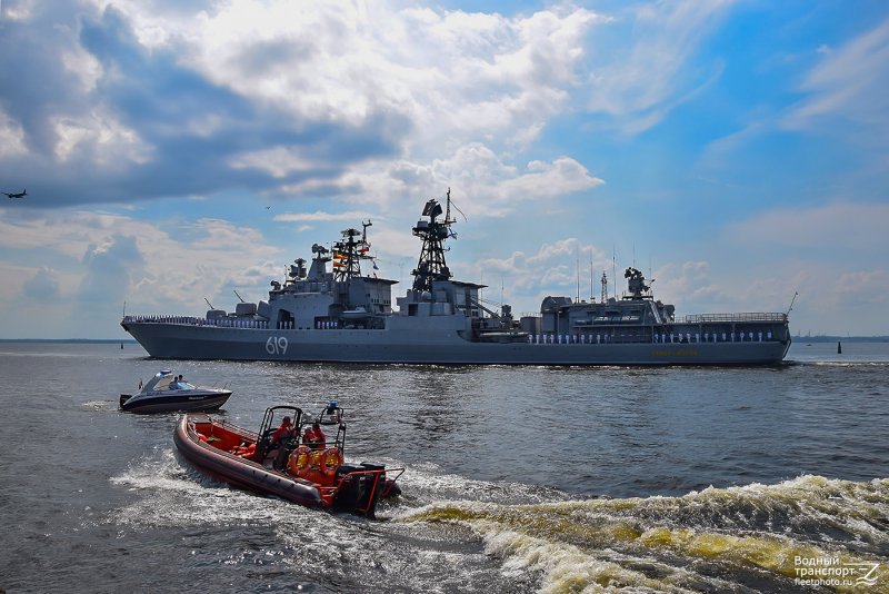 Корабль ВМФ «вице-Адмирал Кулаков».