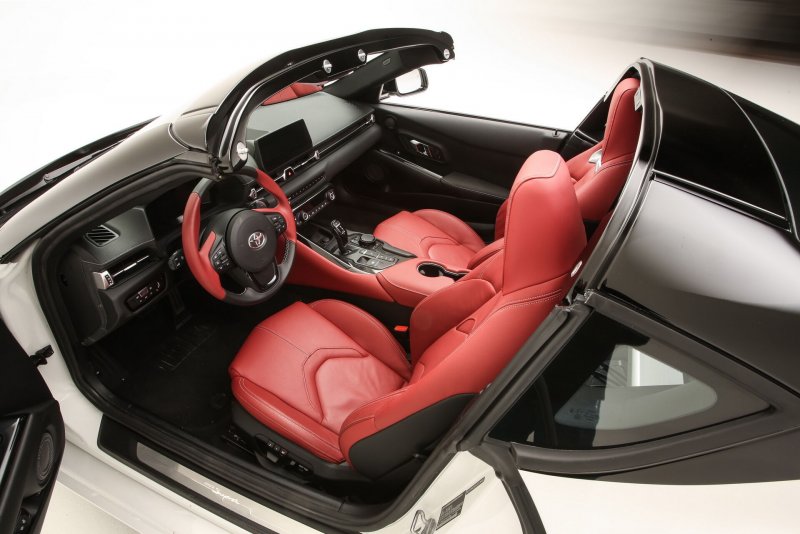 Toyota Supra 2020 салон
