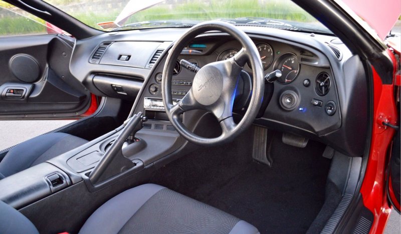 Supra a90 салон