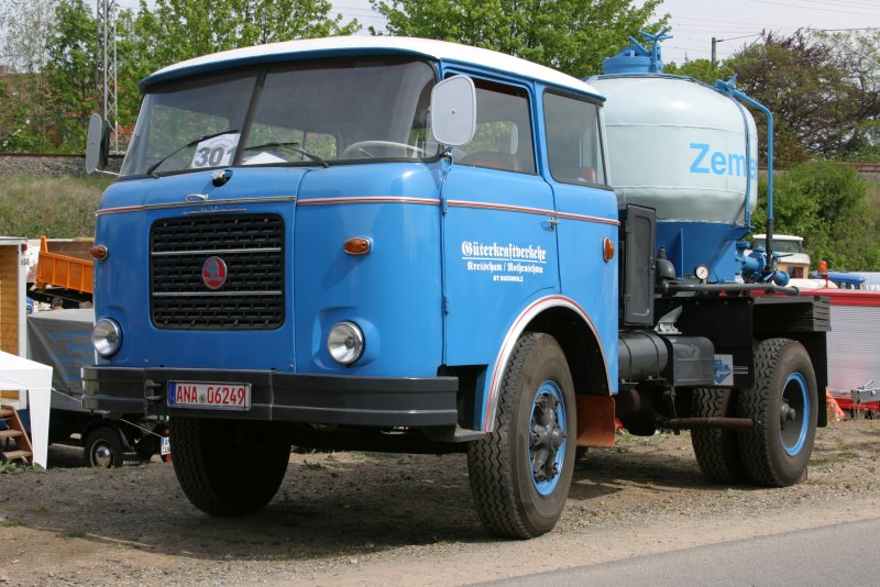 Skoda 706 RT