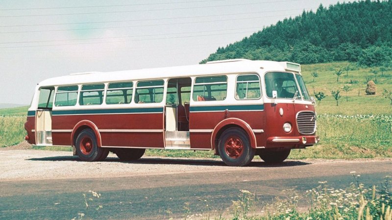 ЛИАЗ 677 санитарный