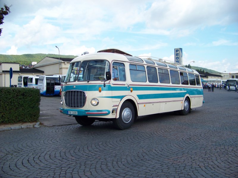 Skoda 706 RTO Lux