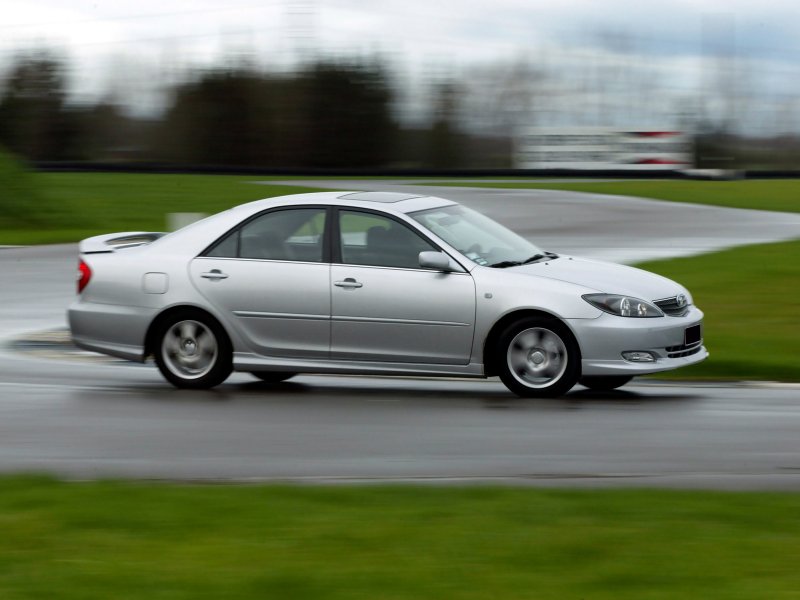 Toyota Camry v30