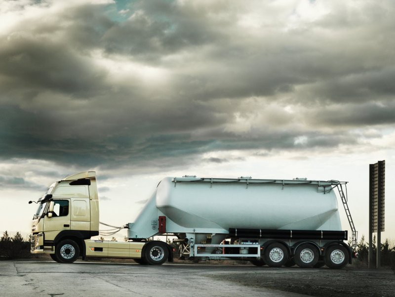Mercedes-Benz Axor 2001