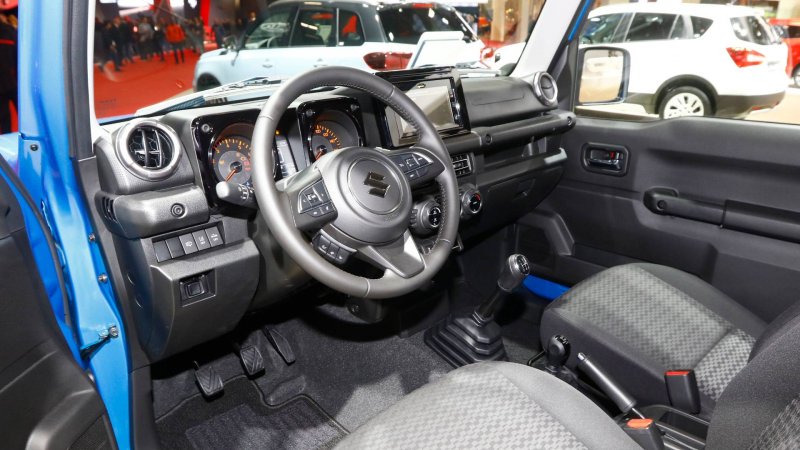 Suzuki Jimny 2016 салон