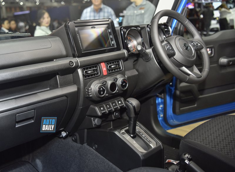 Suzuki Jimny фотосалон