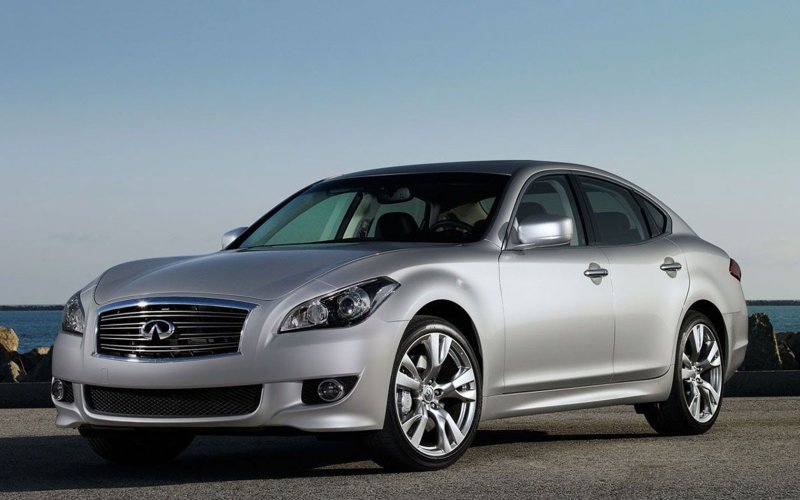 Infiniti m37 2010