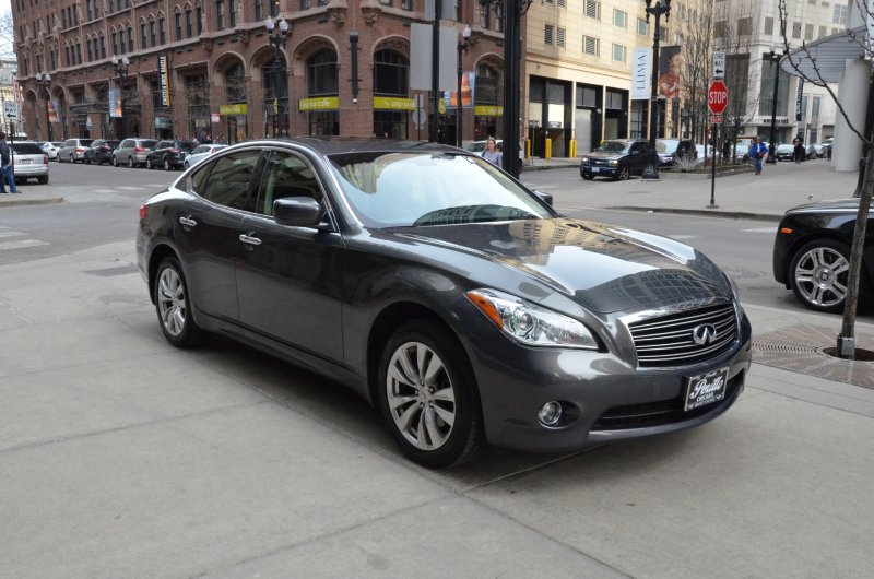 Infiniti m37x 2012