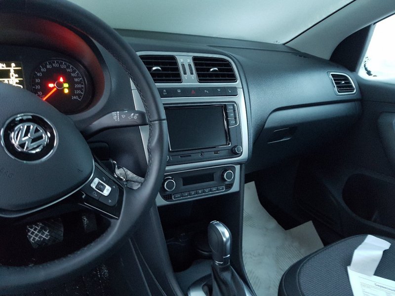 VW Polo sedan DSG