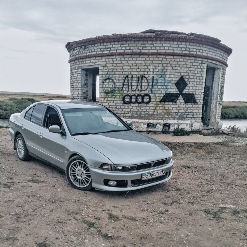 Mitsubishi Galant VR-4