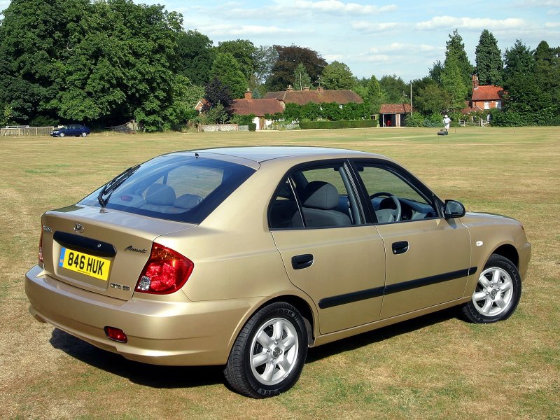 Hyundai Accent 2000