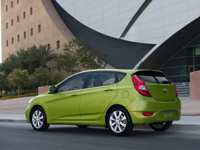 Hyundai Accent 2012 хэтчбек