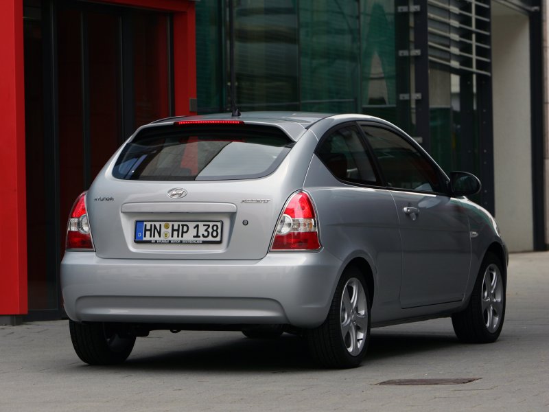 Hyundai Accent 2010 хэтчбек