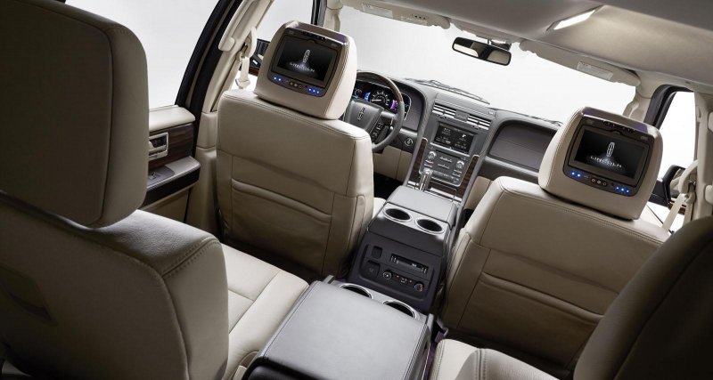 Lincoln Navigator 2015 салон