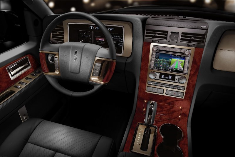 Lincoln Navigator 2011