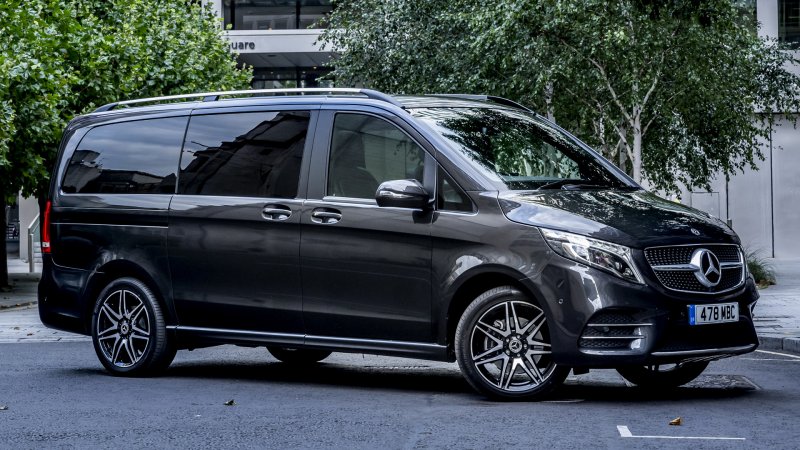 Мерседес v 220 d