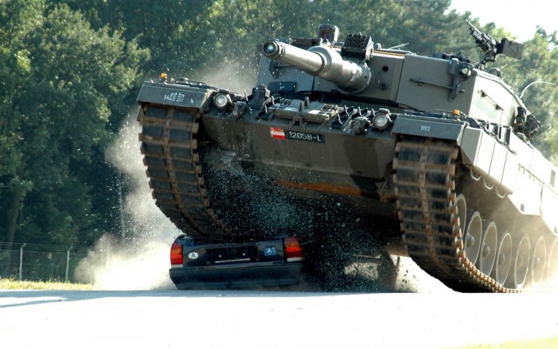 Австрийский Leopard 2a4