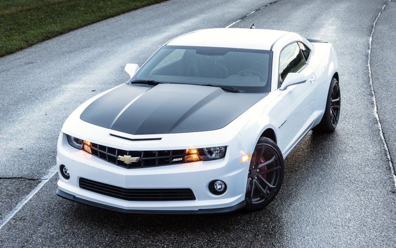 Chevrolet Camaro 2016 белая