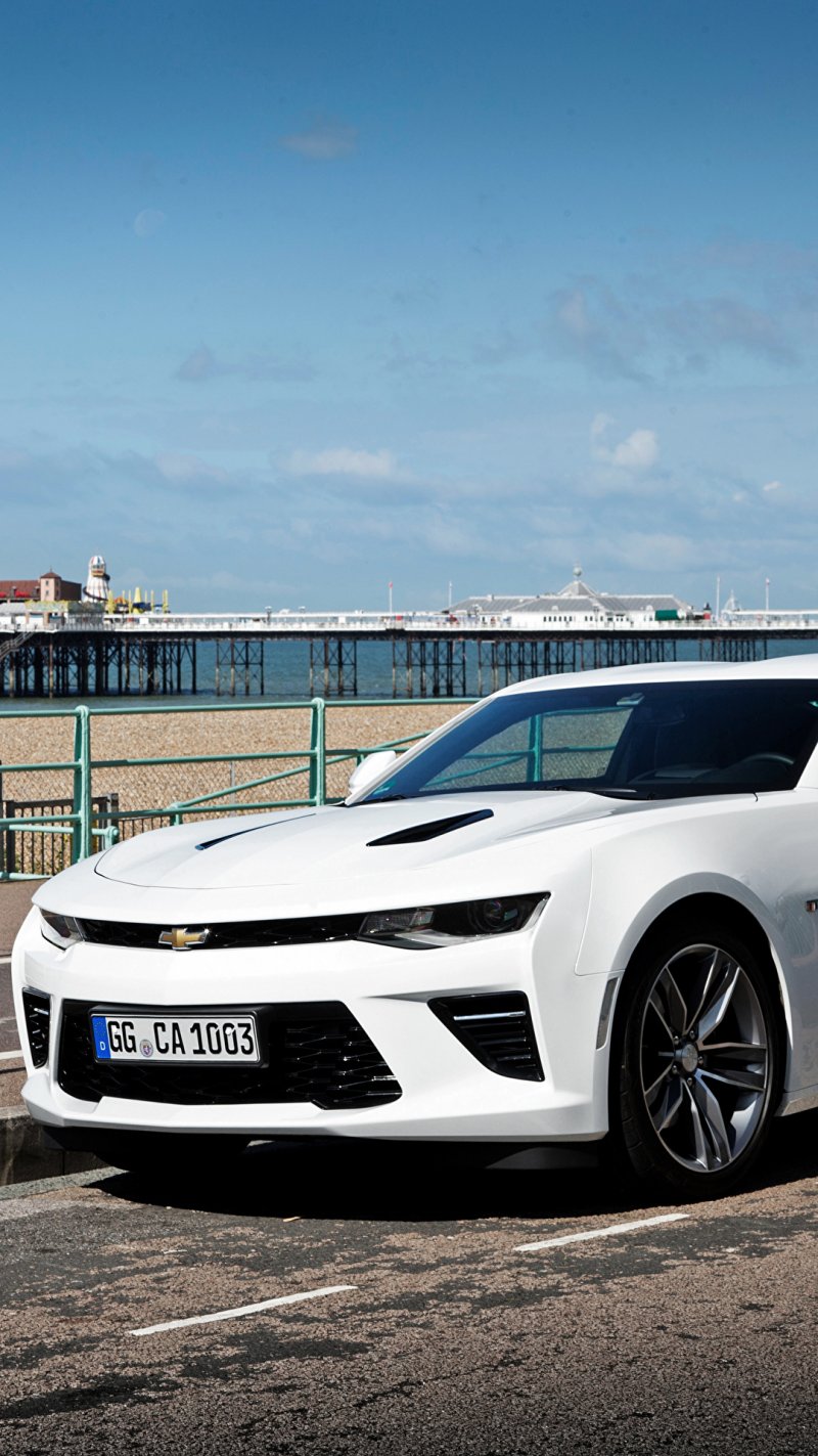 Chevrolet Camaro 2016 белая