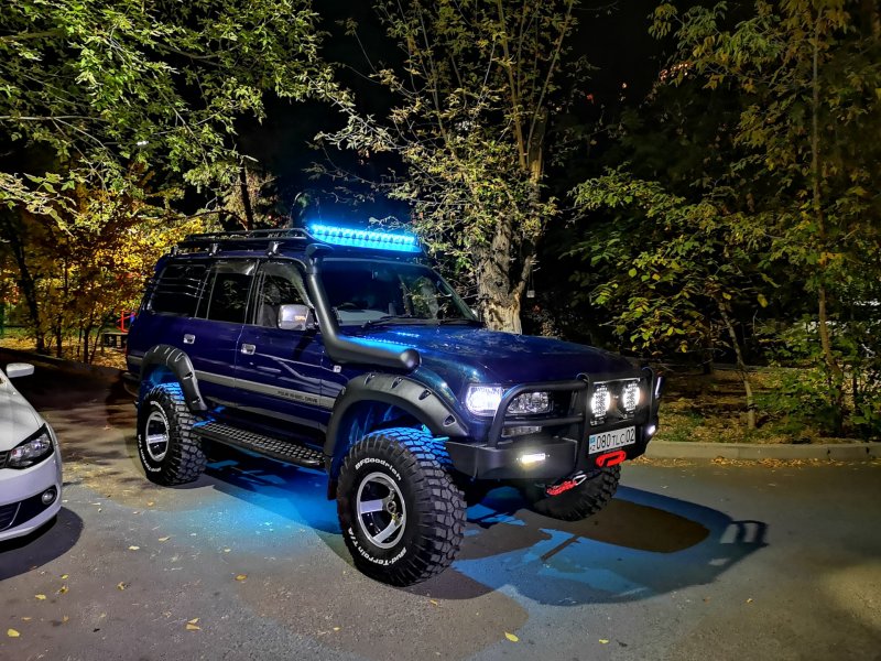Land Cruiser 200 внедорожный