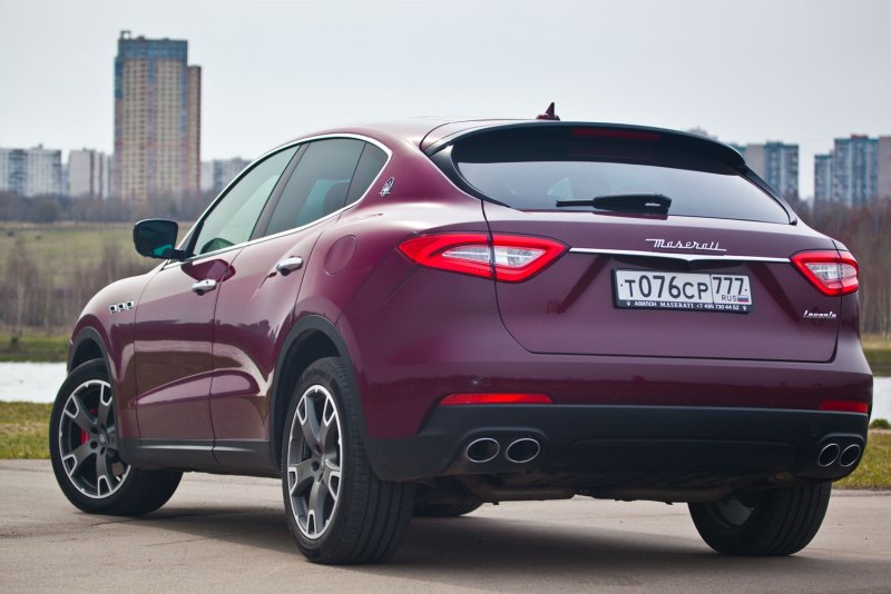 Infiniti qx30 Blue