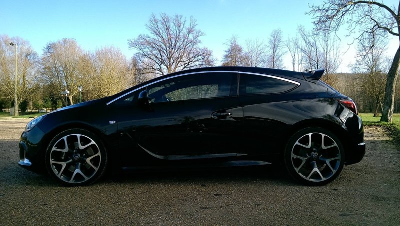 Opel Astra GTC r20
