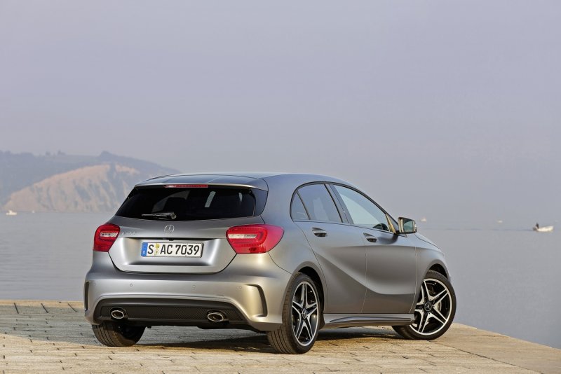 Mercedes Benz a200 хэтчбек