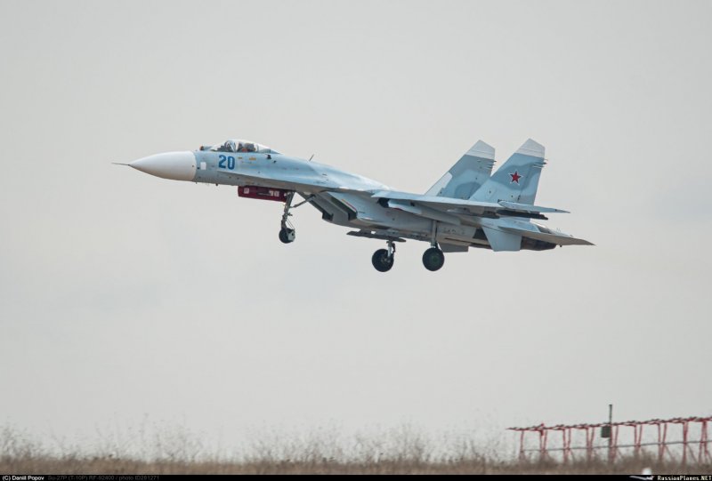 Су-27 389