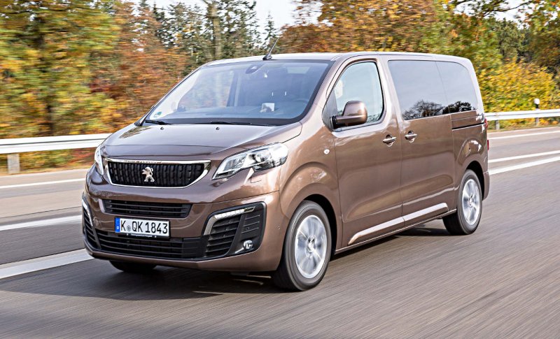 Микроавтобус Ситроен Space Tourer