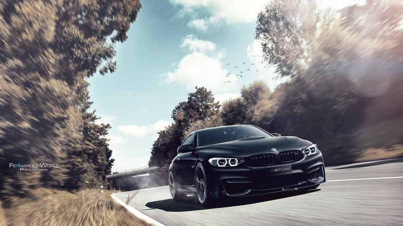 BMW на фоне природы