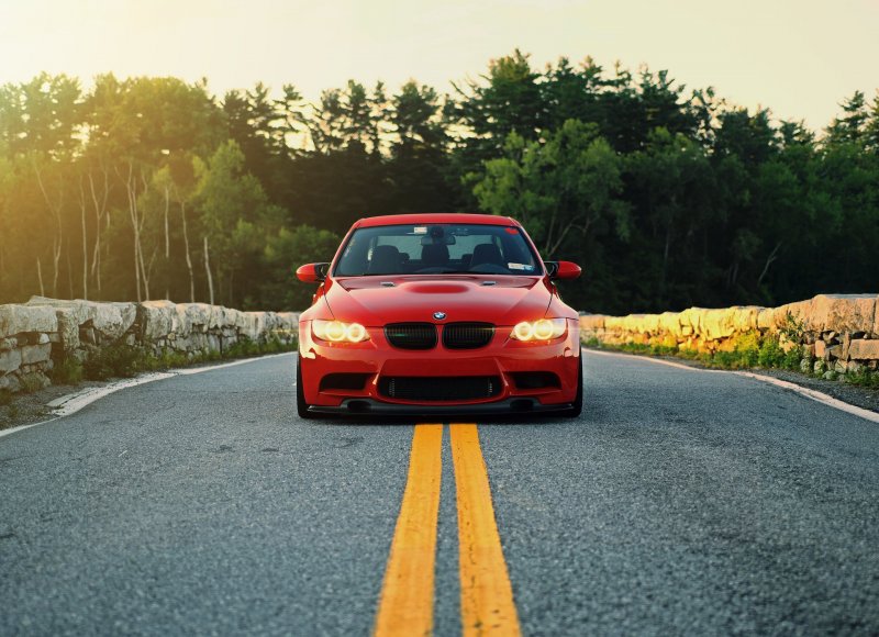 BMW m3 красная e90