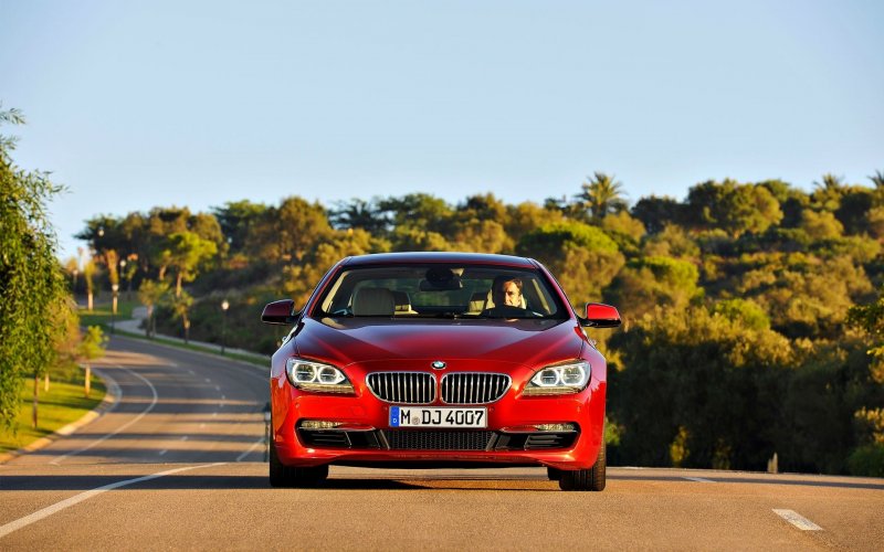 BMW 650i 2011 Red