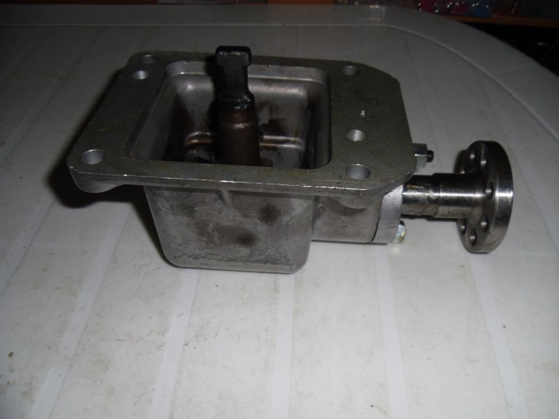 Опора 14.1702200 рычага КПП