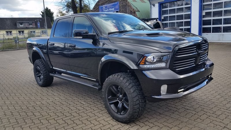 Dodge Ram 3500 джип