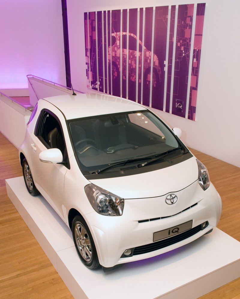 Toyota IQ 2006
