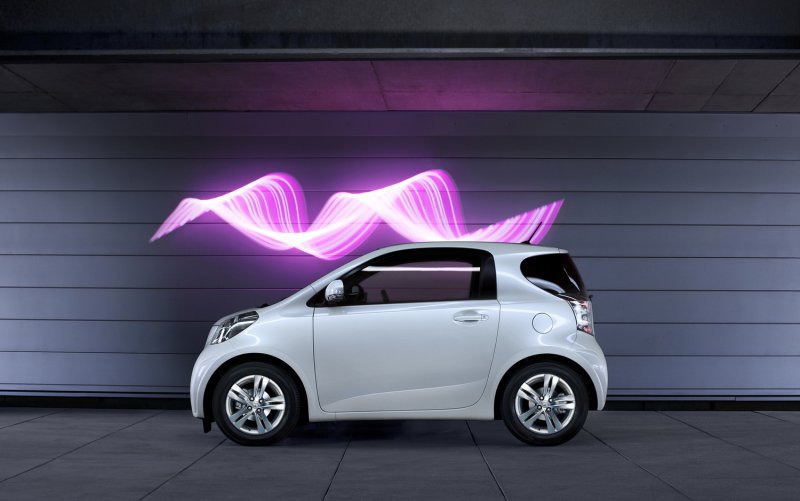 Toyota IQ. 4,3
