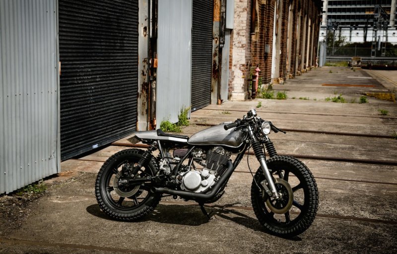 Yamaha XJR Custom