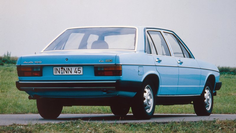 Audi 100 c2