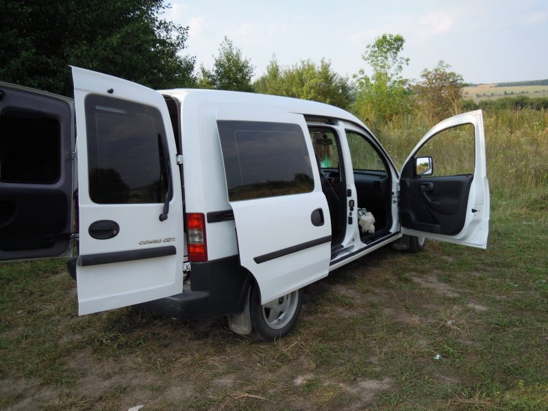 Opel Combo 2008 салон